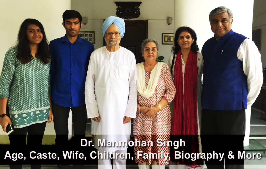 Prime Minister Manmohan Singh with his family